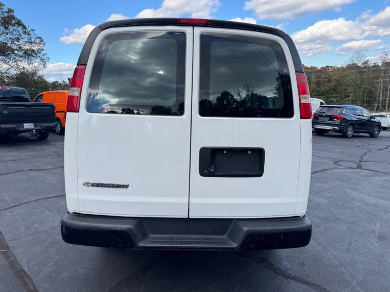 2018 Chevrolet Express 2500