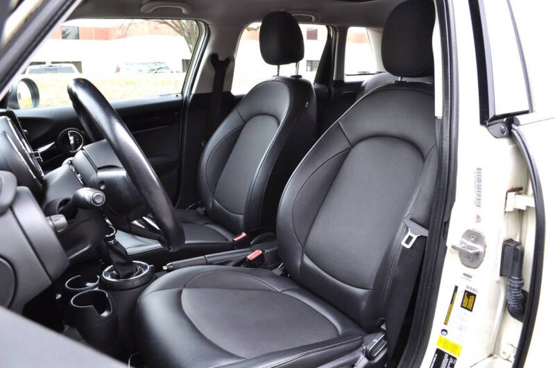 2016 MINI Hardtop 4 Door Cooper