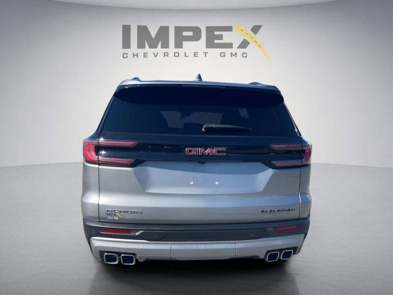 2025 GMC Acadia Elevation