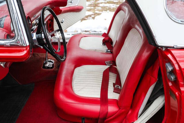 1956 Ford Thunderbird