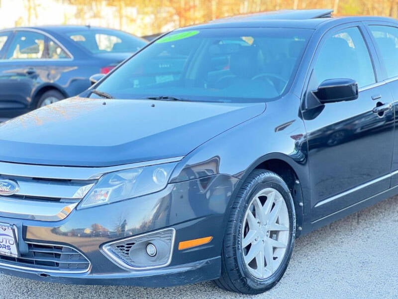 2012 Ford Fusion SEL photo 9