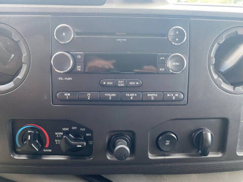 2012 Ford E-Series E-350 SD