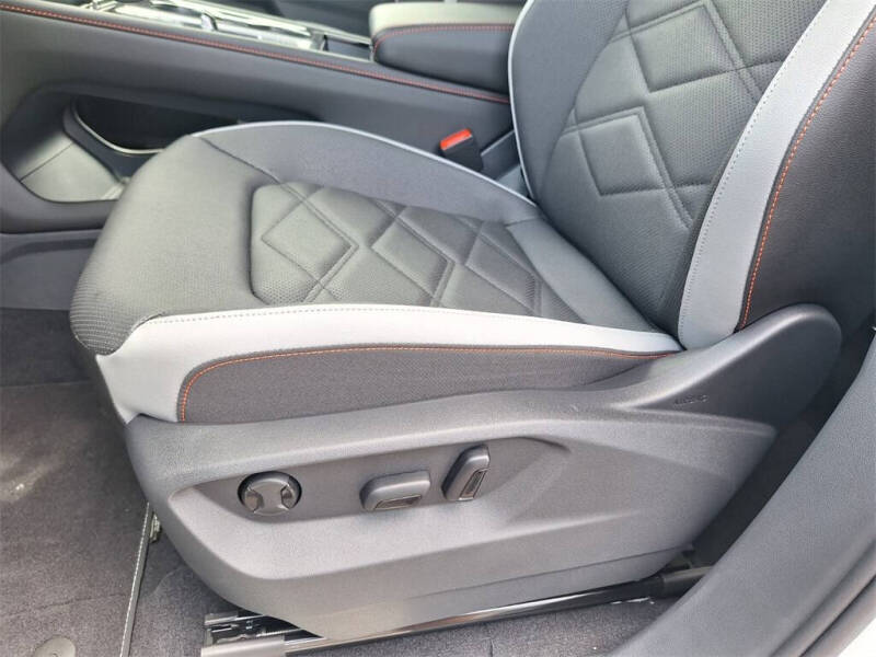 2025 Volkswagen Atlas Peak Edition 4Motion