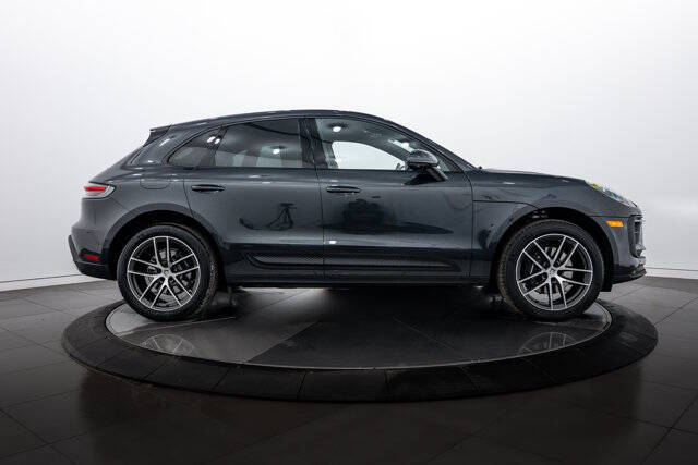 2025 Porsche Macan