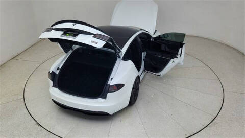 2023 Tesla Model S Plaid