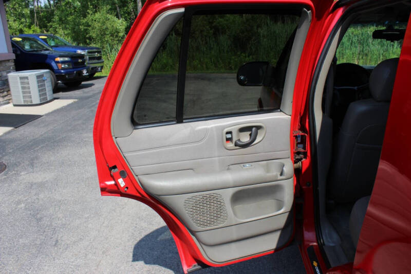 2004 Chevrolet Blazer LS
