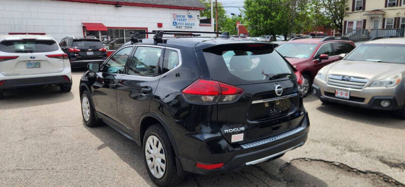 2017 Nissan Rogue SV