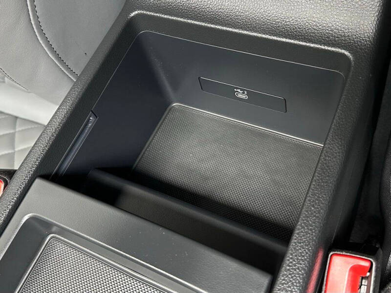 2022 Audi SQ5 3.0T quattro Prestige