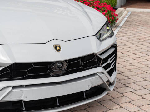2022 Lamborghini Urus