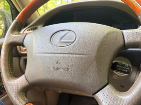 2000 Lexus LX 470