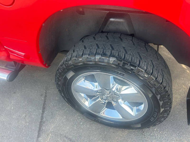 2017 RAM 1500 SLT