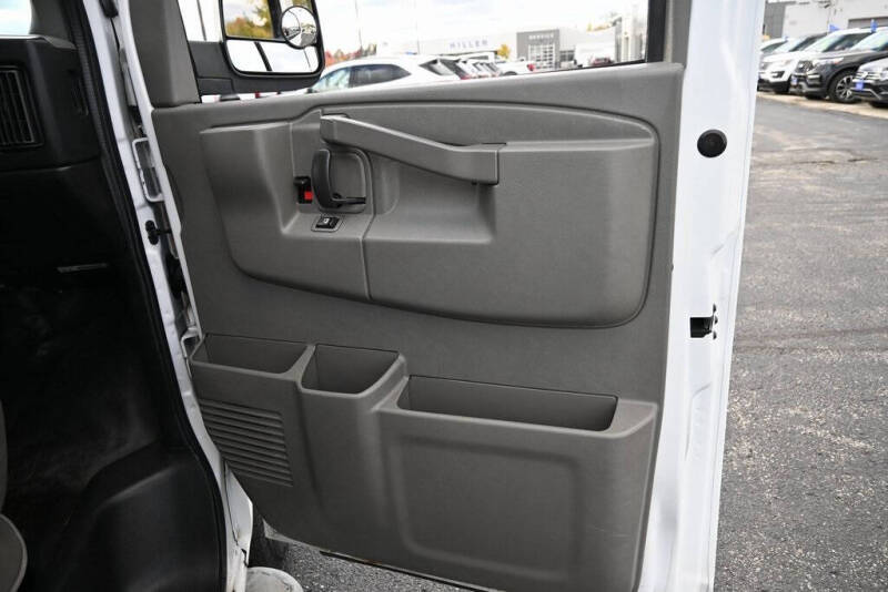 2017 GMC Savana 2500