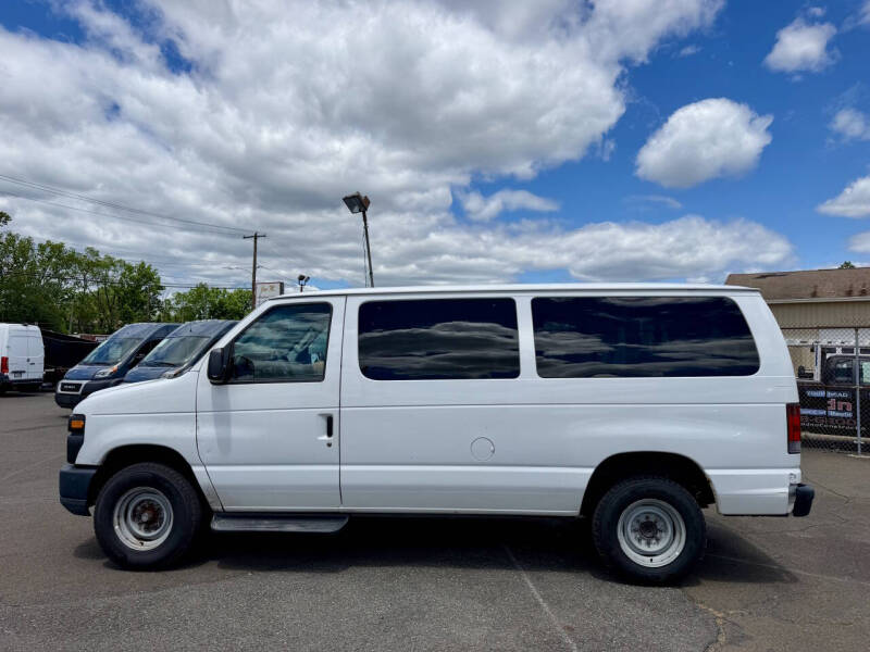 2012 Ford E-Series E-350 SD XL