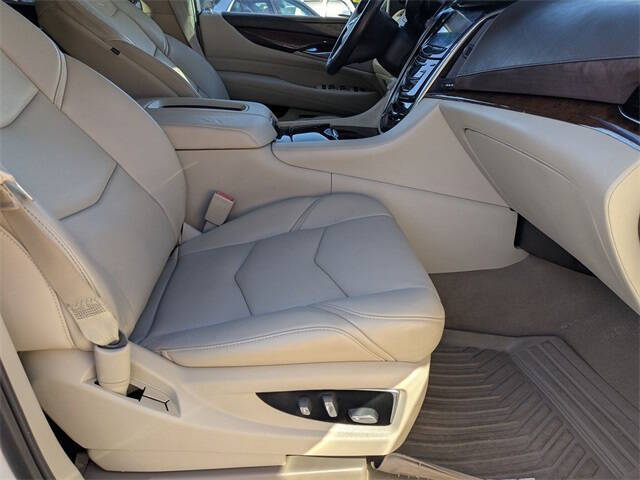 2017 Cadillac Escalade Premium Luxury