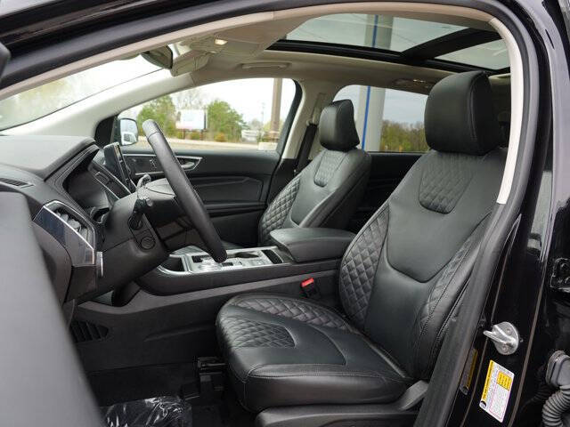 2023 Ford Edge Titanium