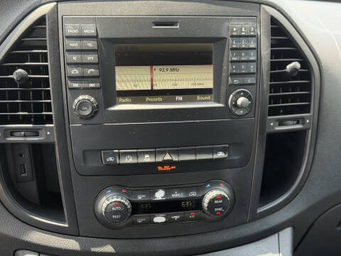 2016 Mercedes-Benz Metris Passenger