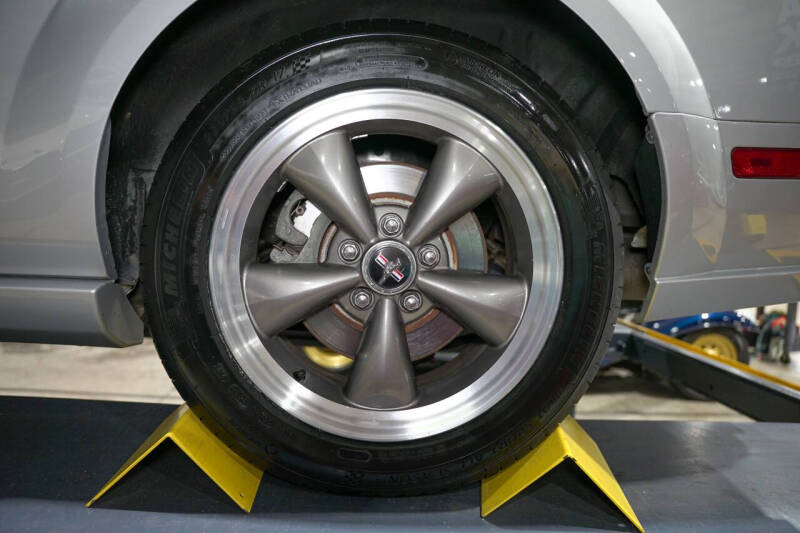 2005 Ford Mustang GT Premium