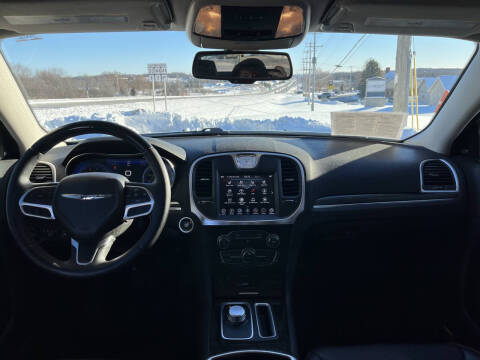 2018 Chrysler 300 Limited