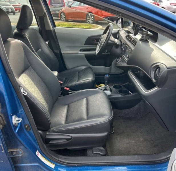 2014 Toyota Prius c Four