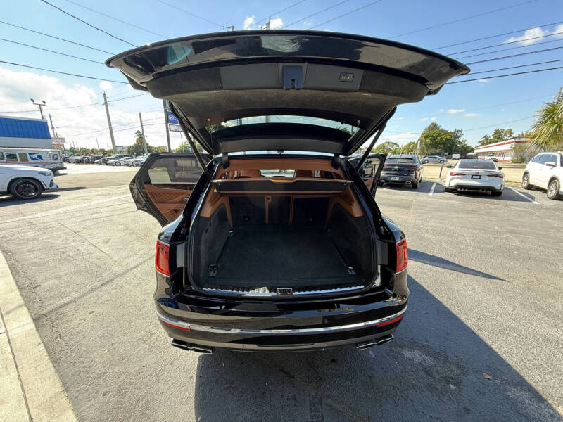 2020 Bentley Bentayga Hybrid