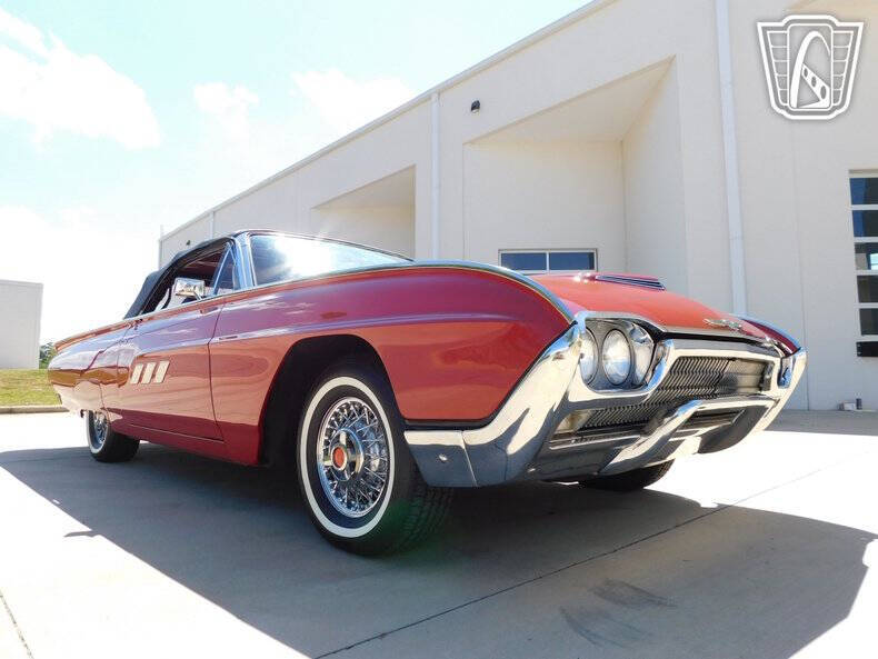 1963 Ford Thunderbird