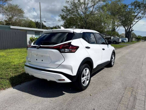 2022 Nissan Kicks S
