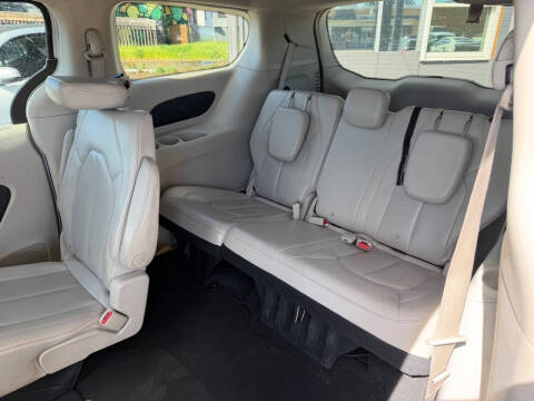 2021 Chrysler Voyager LXi