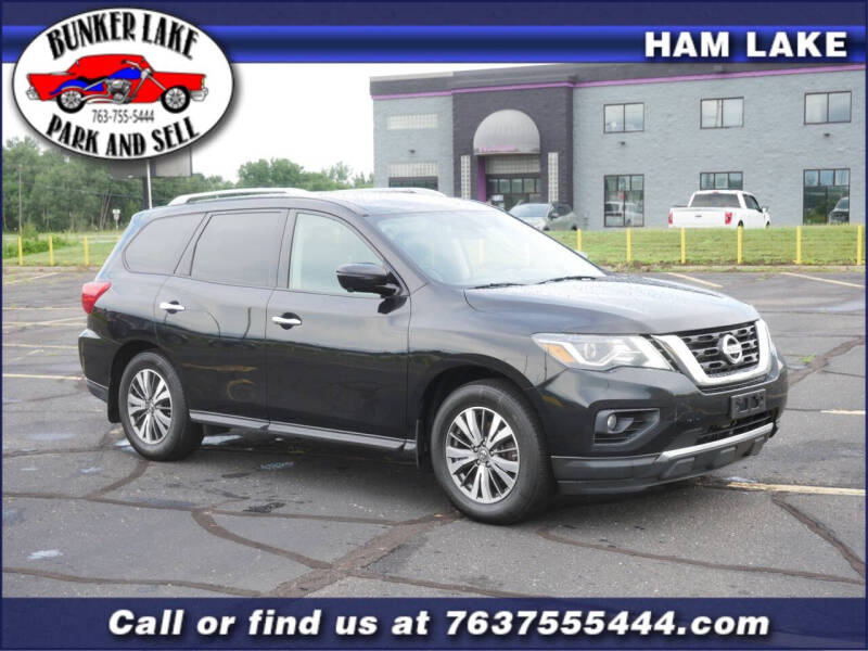 2017 Nissan Pathfinder SL