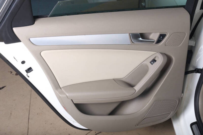 2011 Audi A4 2.0T quattro Avant Premium