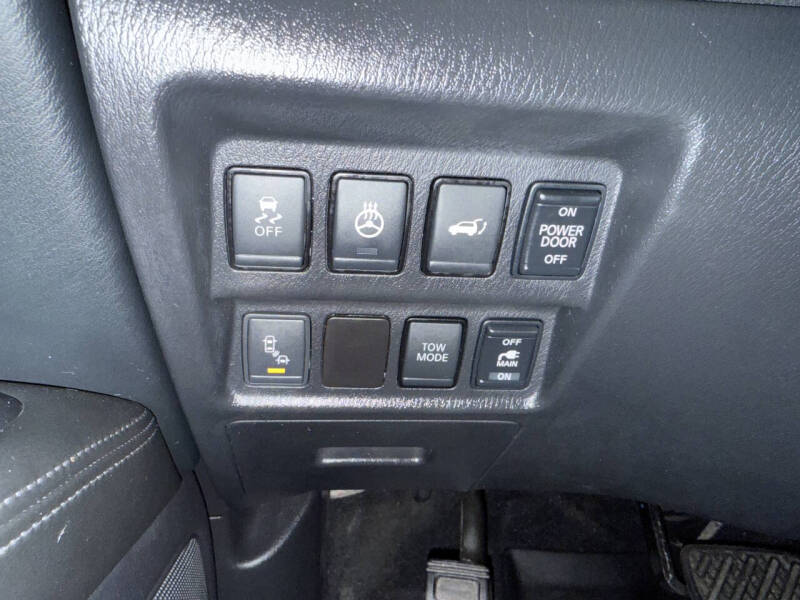 2017 Nissan Pathfinder Platinum