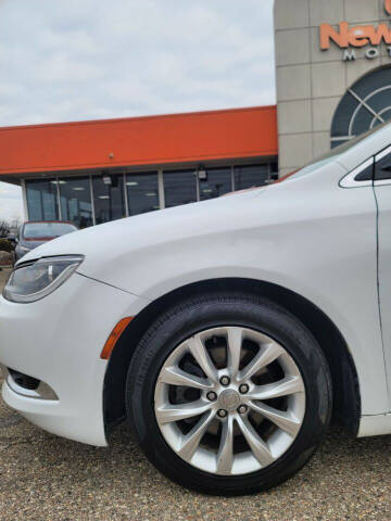 2015 Chrysler 200 for sale at New Way Motors in Ferndale MI