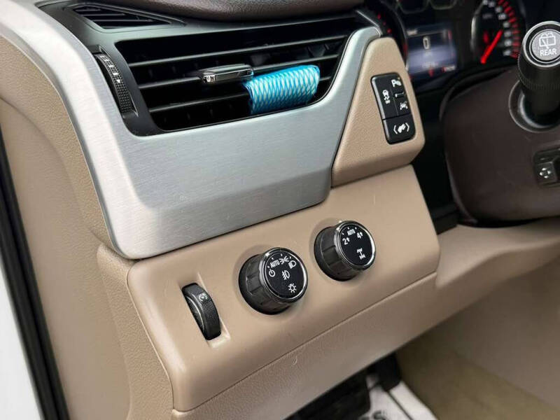 2016 GMC Yukon XL SLT