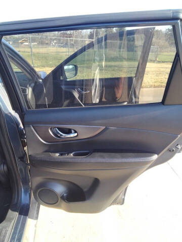 2016 Nissan Rogue SV