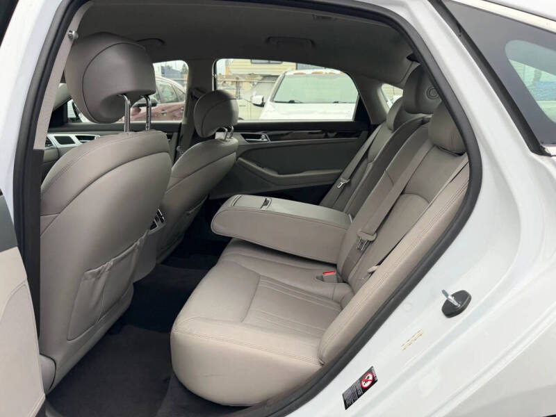 2018 Genesis G80