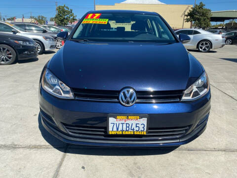 2017 Volkswagen Golf TSI S