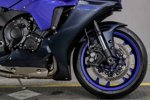 2023 Yamaha YZF-R1