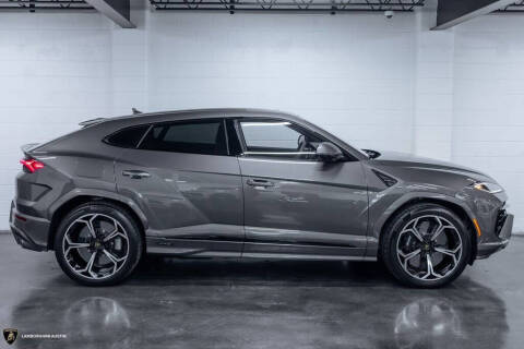 2025 Lamborghini Urus SE