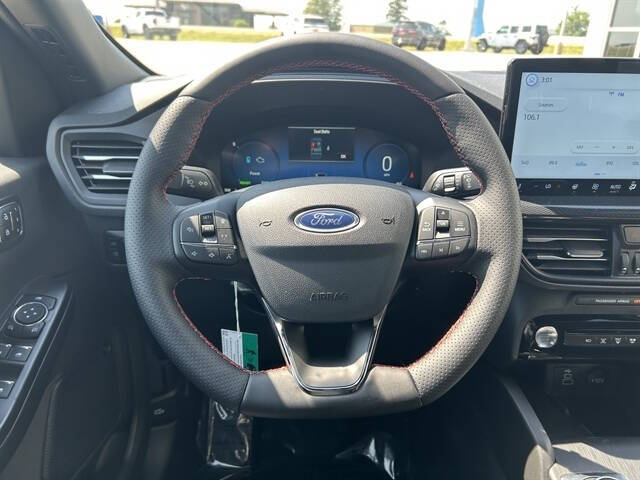 2025 Ford Escape Hybrid ST-Line Select