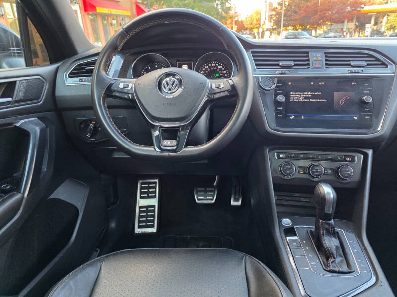 2021 Volkswagen Tiguan SE R-Line Black