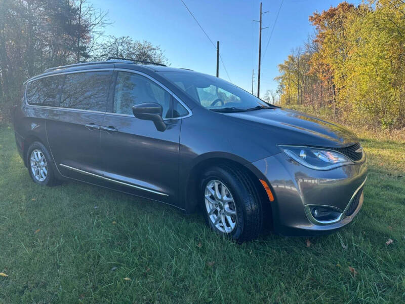 2020 Chrysler Pacifica Touring L