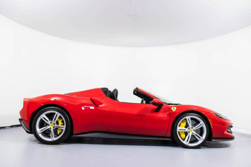 2024 Ferrari 296 GTS