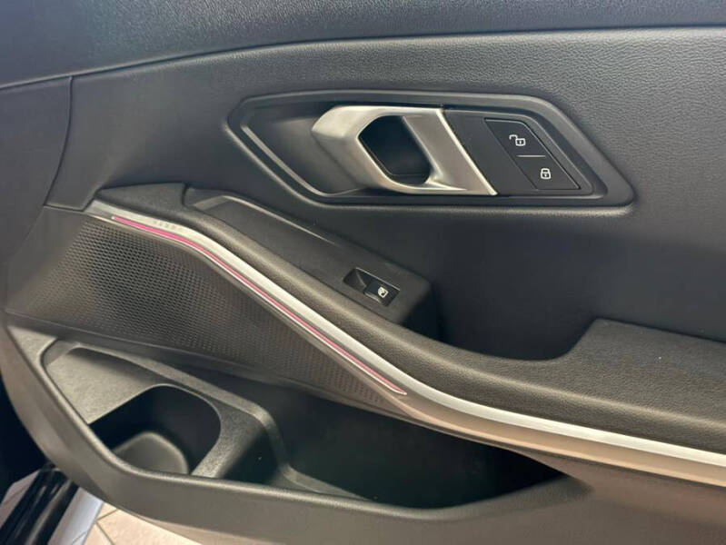 2024 BMW 3 Series 330i xDrive