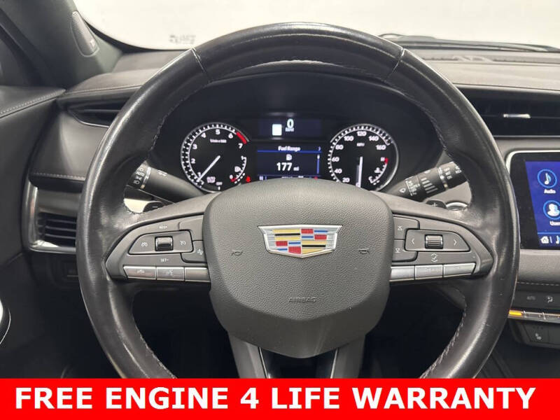 2022 Cadillac XT4 Premium Luxury