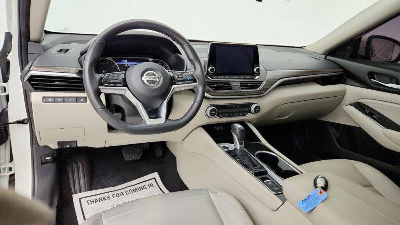 2022 Nissan Altima 2.5 SL