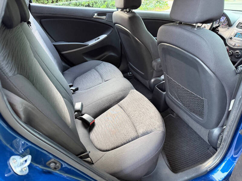 2017 Hyundai Accent SE
