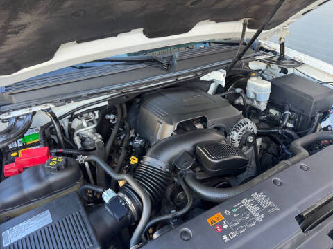 2012 Chevrolet Avalanche LS