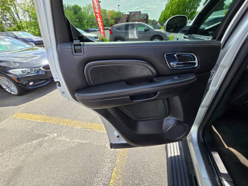 2014 Cadillac Escalade Platinum