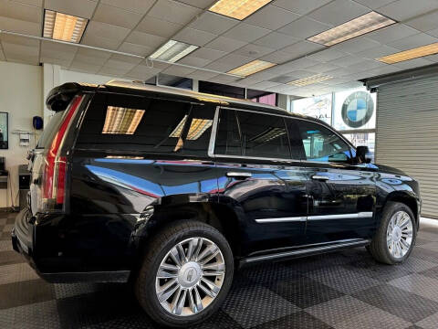 2019 Cadillac Escalade Platinum