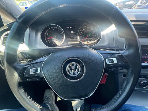 2015 Volkswagen Golf TSI S