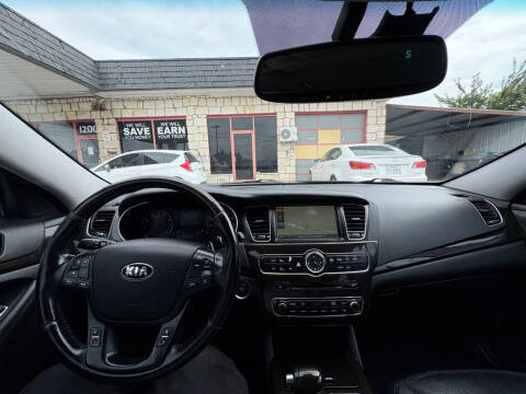 2016 Kia Cadenza